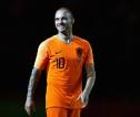 Wesley Sneijder Sebut Busquets Pemain yang Cengeng