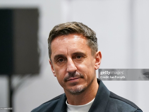 Gary Neville: Arsenal Harus Lebih Tangguh dengan 10 Pemain