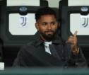 Douglas Luiz Tak Alami Cedera Serius, Juventus Terus Pantau Kondisinya