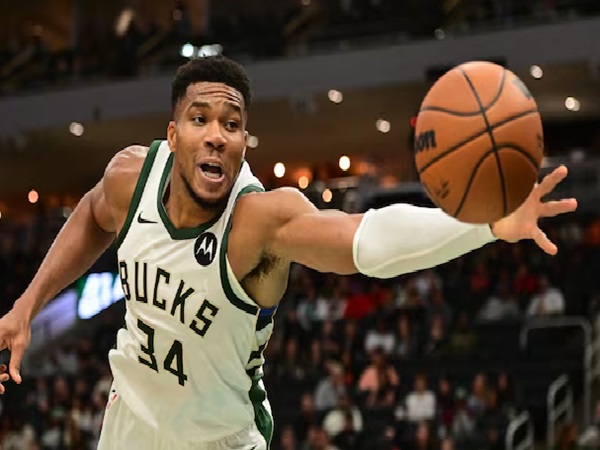 Giannis Antetokounmpo Beberkan Targetnya di Musim Ini