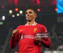 William Gallas Ingin Lihat Trent Alexander-Arnold Main di Arsenal