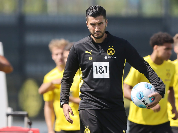 Pelatih Borussia Dortmund Nuri Sahin