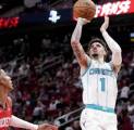 Hasil NBA: Charlotte Hornets Percundangi Houston Rockets 110-105