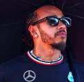 Lewis Hamilton Yakin Verstappen Beruntung Lolos Hukuman