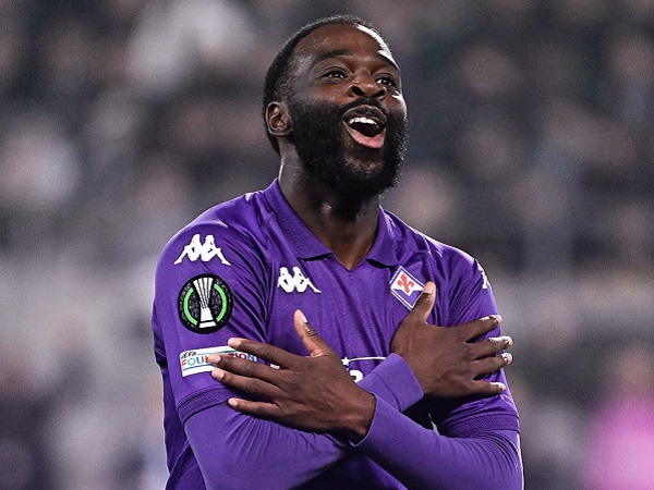 Fiorentina Menang Comeback, Raffaele Palladino Puji Dua Pemain