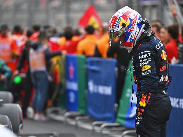 Stewards punya alasan kuat dalam jatuhi penalti kepada Max Verstappen.