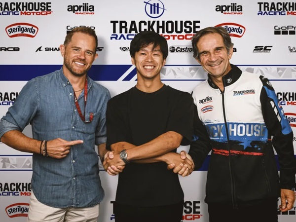 Takaaki Nakagami Senang Ai Ogura Rebut Gelar Moto2