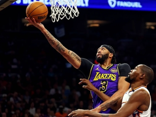 Anthony Davis ingin Lakers segera bangkit usai dikalahkan Suns.