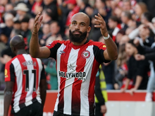 Bryan Mbeumo tampil impresif di lini depan Brentford