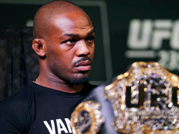 Juara Kelas Berat UFC Jon Jones Setuju Ikuti Kelas Manajemen Amarah