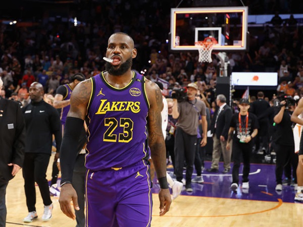 LeBron James Minta Lakers Bangkit Usai Alami Kekalahan Pertama