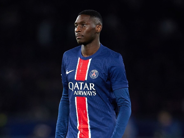 Newcastle United mengincar striker Paris Saint-Germain, Randal Kolo Muani