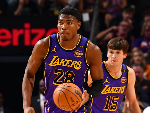 Rui Hachimura desak Lakers lebih konsisten.