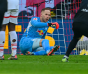 Tak Alami Cedera Serius, RB Leipzig Pastikan Peter Gulacsi Segera Bermain