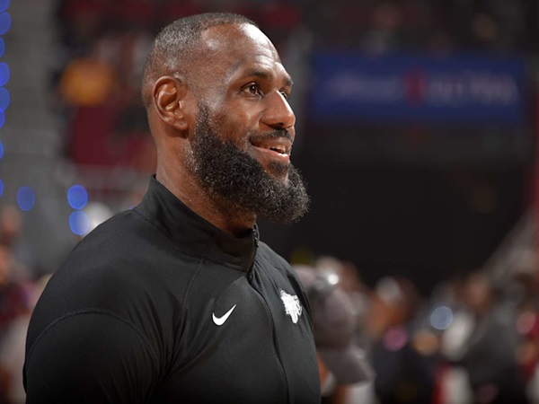 LeBron James Bangga dengan Bronny Saat Cetak Poin Pertamanya