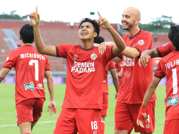 Semen Padang bertekad mencuri poin di markas Persib