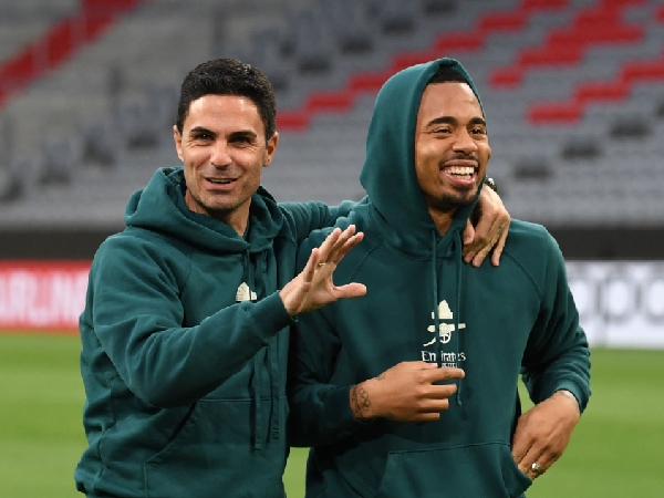 Mikel Arteta dan Gabriel Jesus