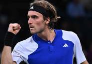 Terhindar Dari Kekalahan, Stefanos Tsitsipas Tembus Perempatfinal Di Paris