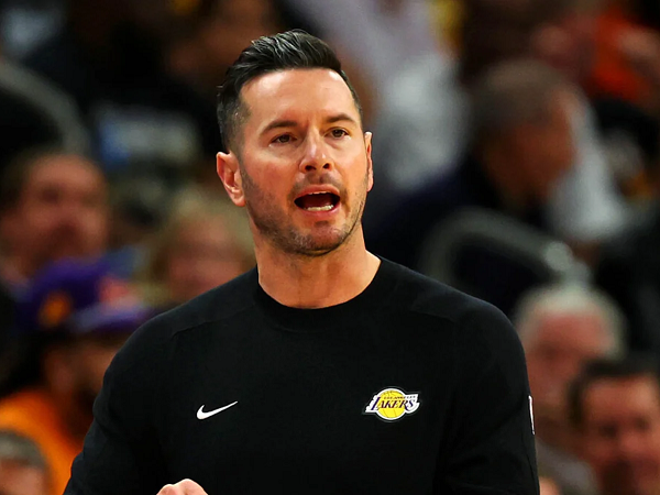 JJ Redick klaim Lakers harus benahi masalah konsistensi.