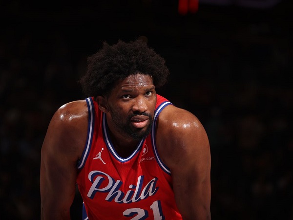 Joel Embiid kesal disebut terlalu manja soal kondisi fisiknya.