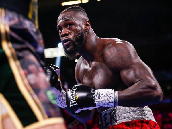 Dengan berat badan hanya 213 pound saat menghadapi Joseph Parker, Deontay Wilder hanya 11 pound di bawah standar divisi bridgerweight. (Foto: Fight TV)