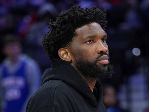 Joel Embiid murka dengan wartawan yang bawa-bawa nama saudara laki-laki dan anaknya.