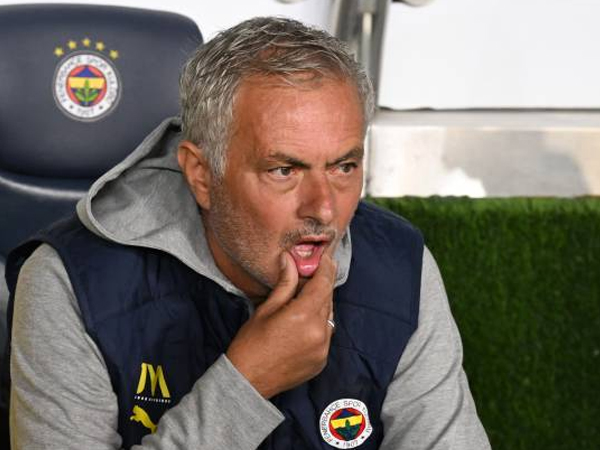 Jose Mourinho Tuding Fenerbahce Tak Ungkap Fakta Standar Wasit di Turki