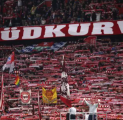 Harga Tiket Terlalu Mahal, Pendukung Bayern Boikot Laga vs Shakhtar Donetsk