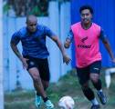 Arema FC Wajib Jaga Momentum, Siapkan Latihan Fisik Intensif Usai Libur