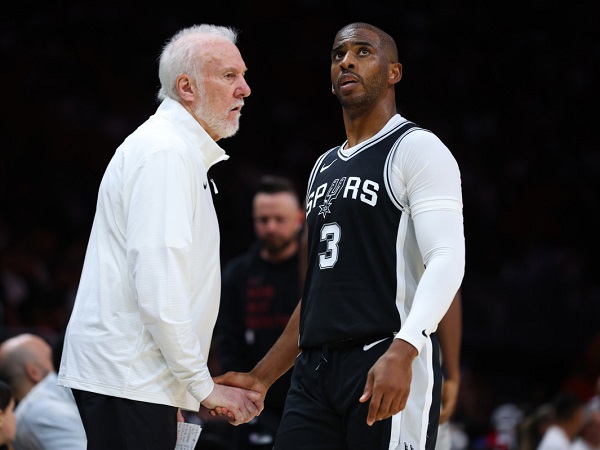 Chris Paul tak mau ganggu proses pemulihan Gregg Popovich.