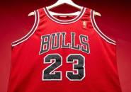 Jersey Bulls Yang Dipakai Michael Jordan Saat Tanding Terjual Rp73,6 Miliar