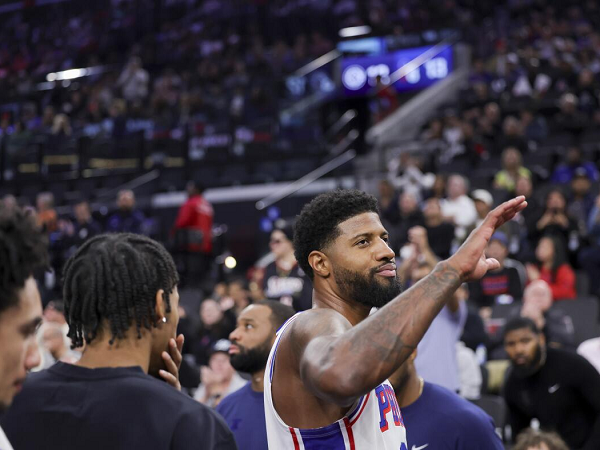 Paul George heran dapat cemoohan saat comeback ke Intuit Dome.