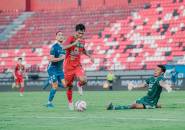 Rizky Dwi Dinilai Mampu Beradaptasi dengan Baik di Persebaya Surabaya