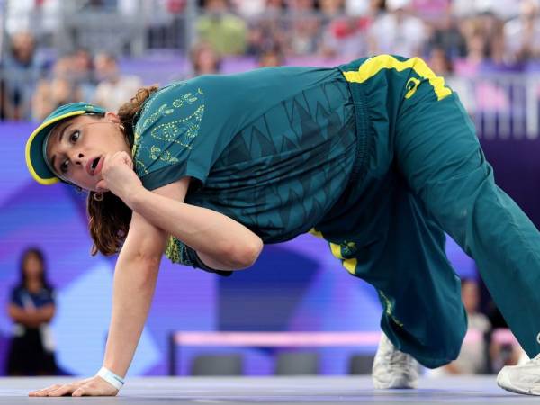 Rachael Gunn beraksi di Olimpide Paris. (Foto: AP)