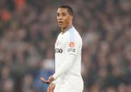 Youri Tielemans Bangga dengan Perjuangan Villa Meski Tumbang di Anfield