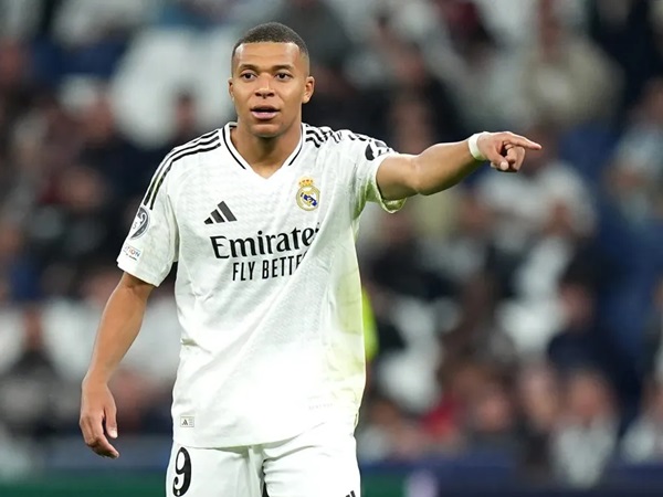 Kylian Mbappe Terpuruk, Begini Kata Upamecano