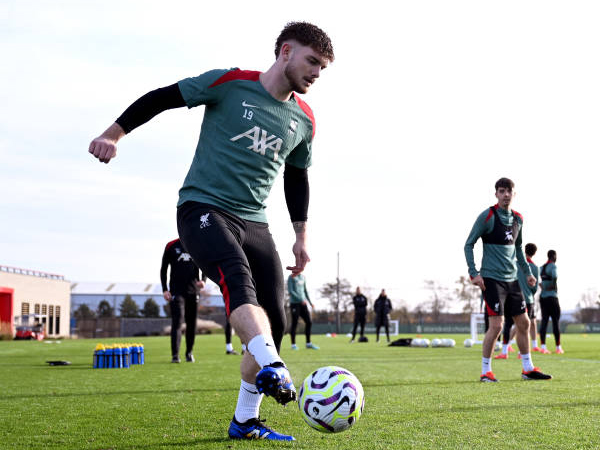 Latihan Bersama Liverpool U21, Harvey Elliott Berpeluang Tampil Lawan Soton