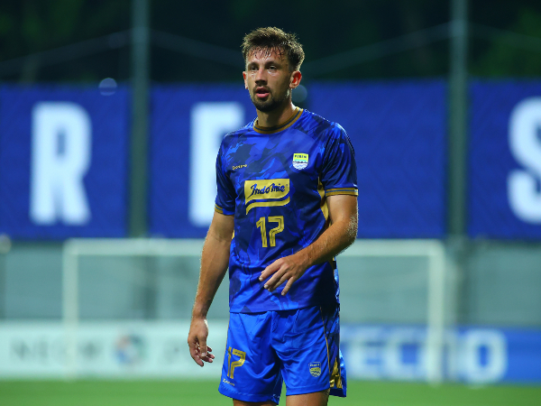 Gelandang bertahan Persib, Mateo Kocijan