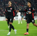 Barcelona Tertarik Boyong Omar Marmoush dari Eintracht Frankfurt