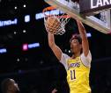 Jaxson Hayes: James Bikin Laga Terlihat Mudah