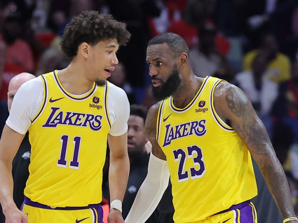 Jaxson Hayes merasa nyaman ketika bermain bersamaan dengan LeBron James.