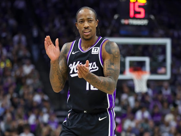 DeMar DeRozan Jadi Korban Saat Kings Tumbangkan Suns