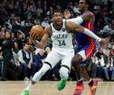 Giannis Antetokounmpo Mengamuk, Bawa Bucks Libas Pistons