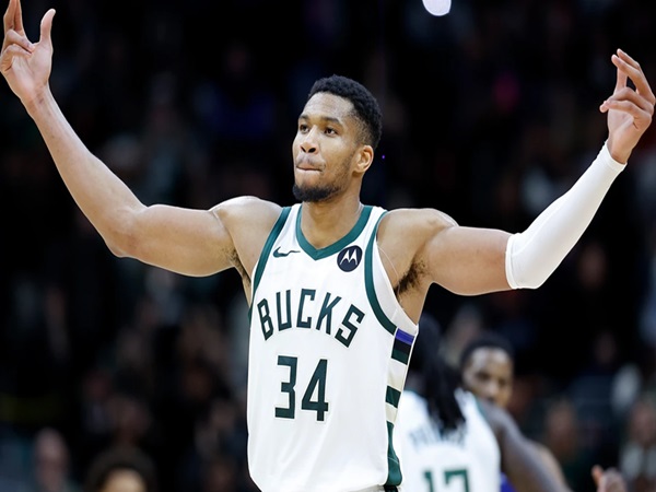 Giannis Antetokounmpo Sadar Harus Bermain Agresif