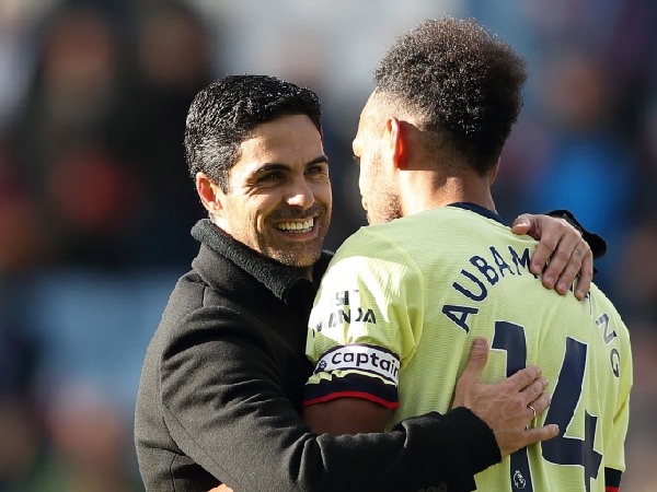 Mikel Arteta dan Pierre-Emerick Aubameyang