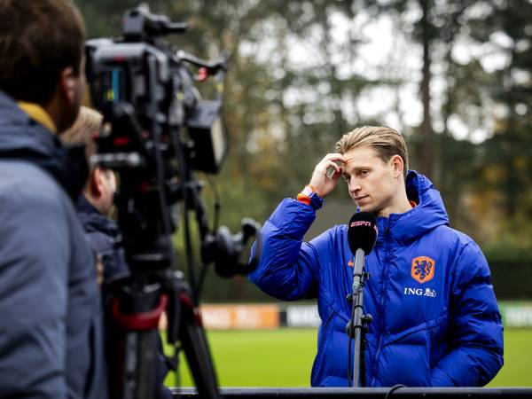 Demi Lindungi Pergelangan Kakinya, Frenkie de Jong Lakukan Rutinitas Baru