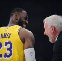 LeBron James Turut Doakan Gregg Popovich Agar Cepat Sembuh