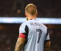 Perpisahan Emosional, Johnny Russell dan Tim Melia Tinggalkan Sporting KC