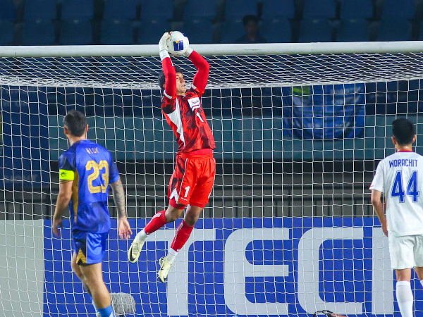 Kiper Persib, Kevin Ray Mendoza