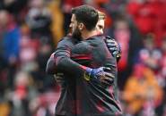 Alisson Becker Atau Caoimhin Kelleher? Slot dan Legenda Klub Beda Pendapat